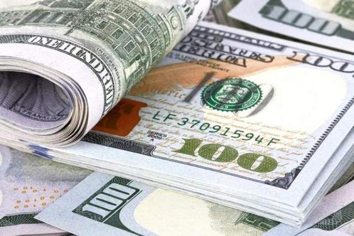 Доллар продолжил рост относительно национальной валюты