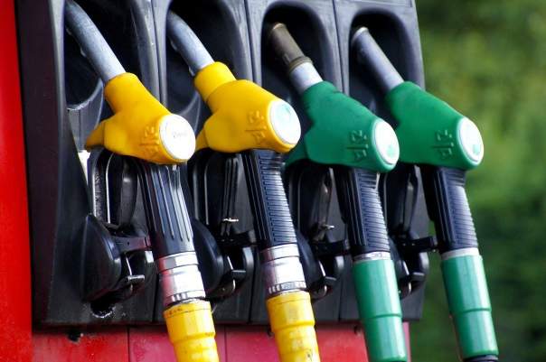 В Украине ряд сетей АЗС поднял цены на топливо