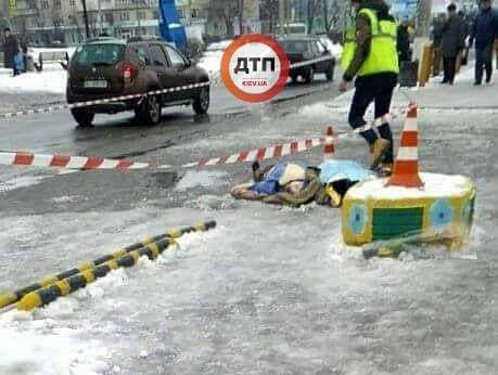 Смертельное ДТП под Киевом: пьяная женщина сбила участника АТО и пенсионерку (фото)