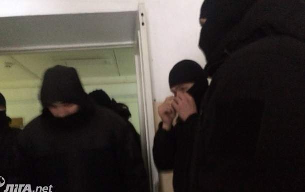В суде, где судили Труханова, неизвестные в масках избили активиста одесского Автомайдана