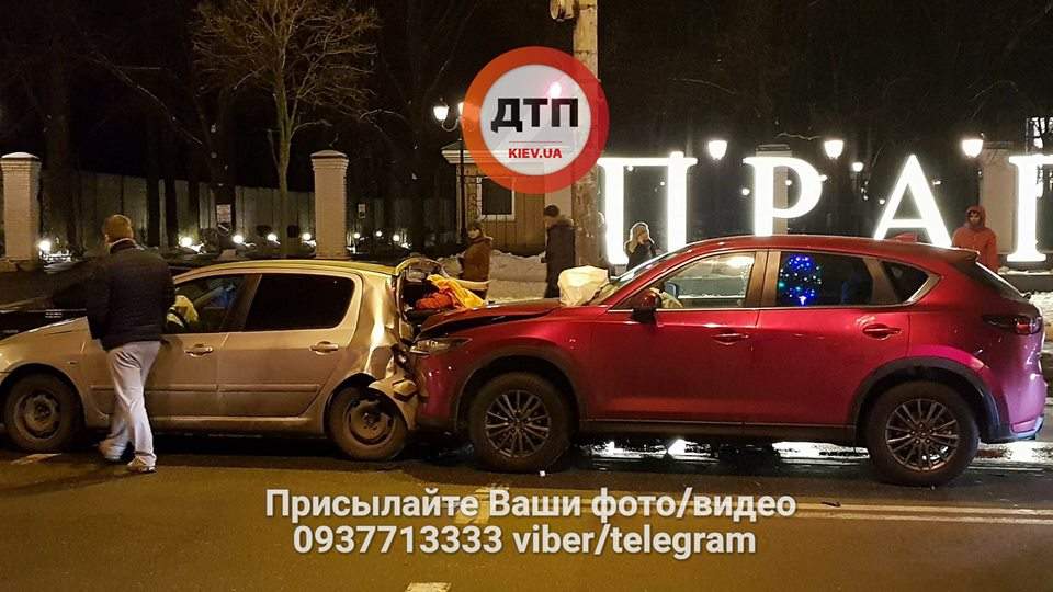 В Киеве автомобиль 