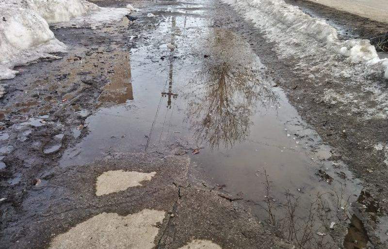 Жители Чернигова жалуются на ужасные тротуары, по которым 