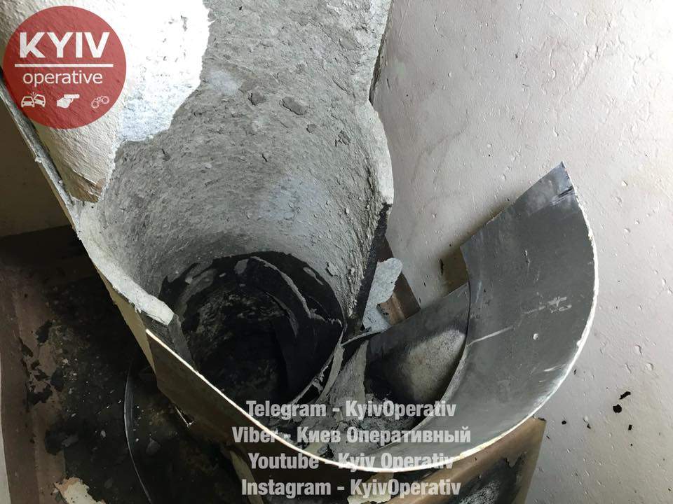 В Киеве в жилом многоквартирном доме произошел взрыв (фото)