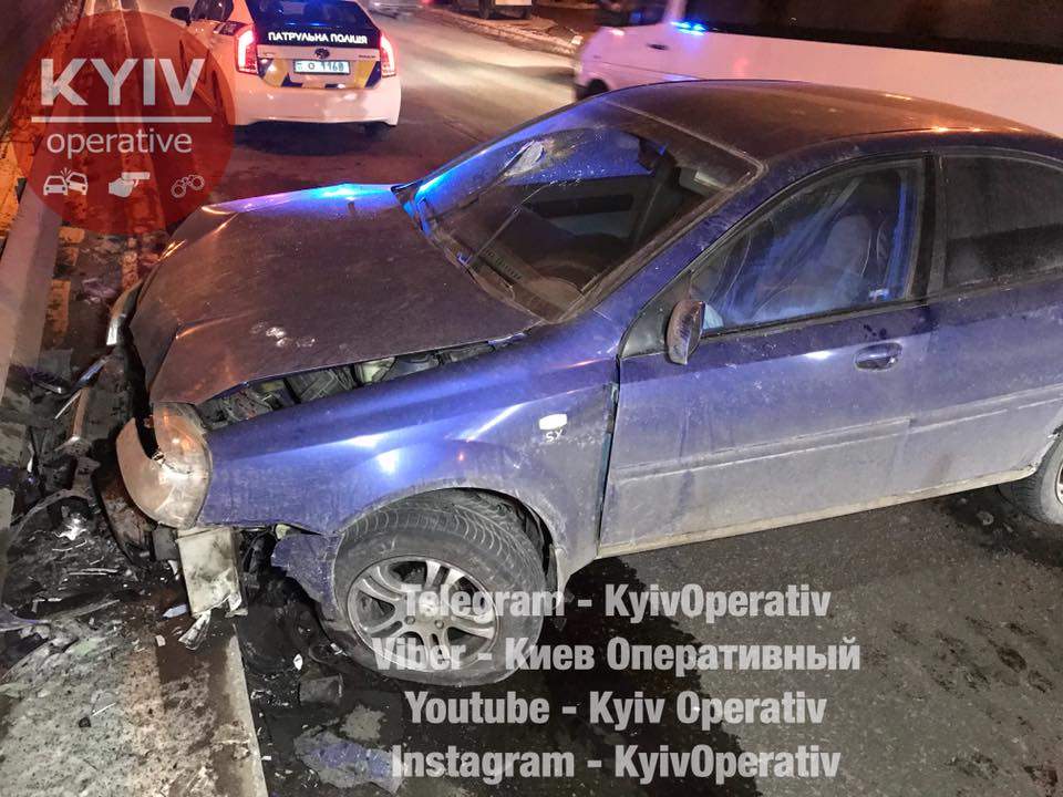 ДТП в столице: пассажир головой разбил лобовое стекло (Видео)