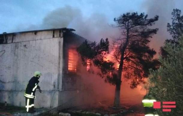 В столице Азербайджана произошел пожар в здании наркологического центра, 30 человек погибли и 4 пострадали 