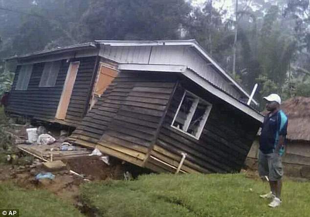 Папуа-Новую Гвинею потрясло новое разрушительное землетрясение (фото)