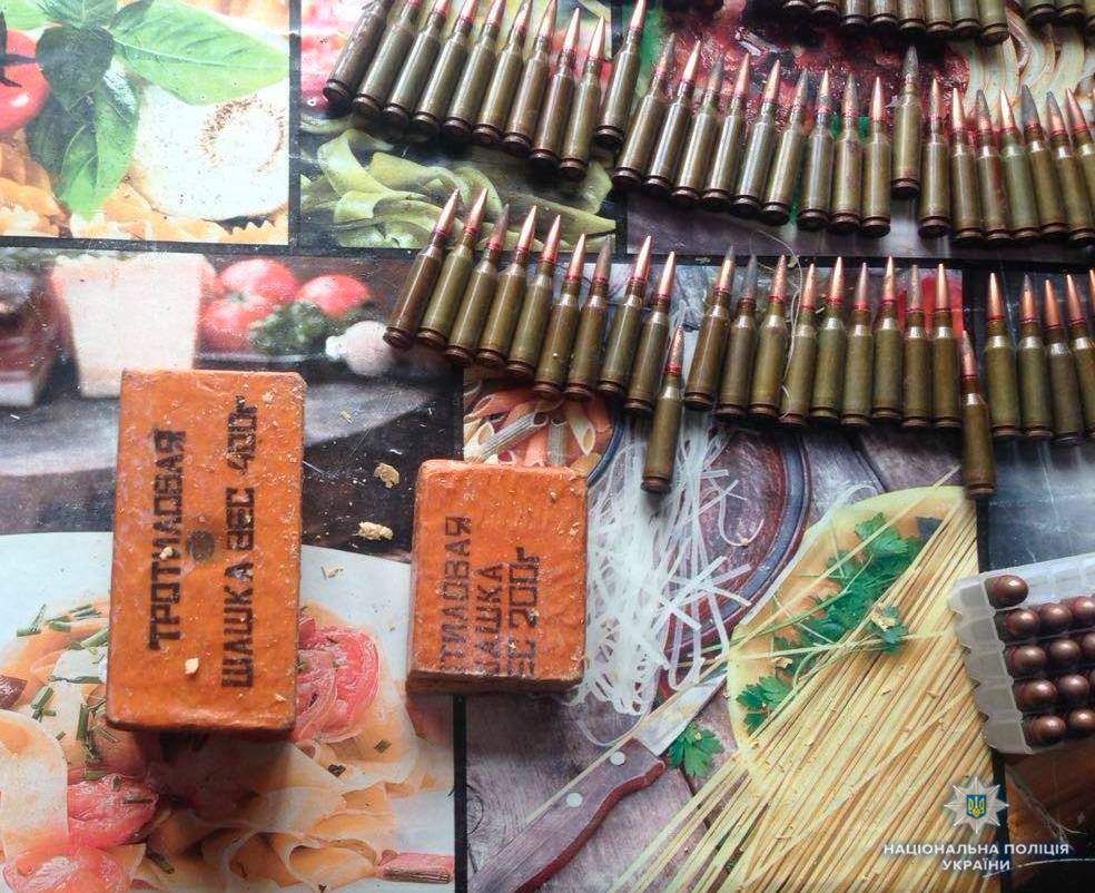 В Одесской области  полицейские  изъяли  арсенал оружия и боеприпасов (фото)