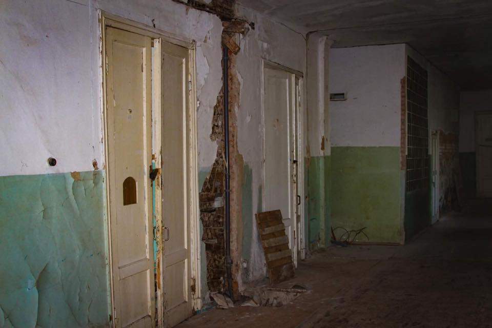 Жителей Кривого Рога удивило ужасающее состояние больницы (фото)