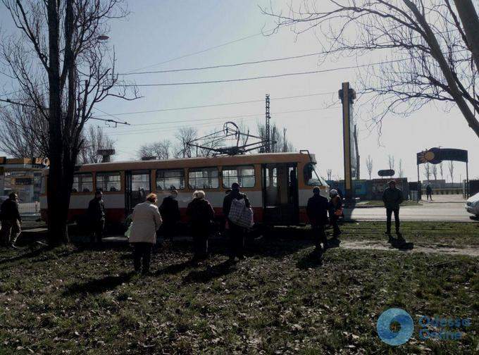 В Одессе вспыхнул трамвай с пассажирами (фото)