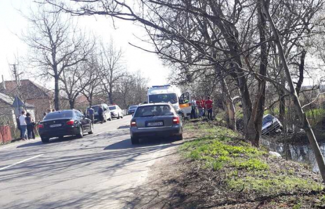 На Закарпатье полицейская машина попала в ДТП. Свидетели говорят о неадекватности водителя