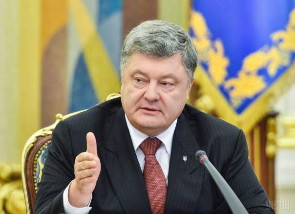 Порошенко заявил о подготовке украинских санкций против олигархов РФ