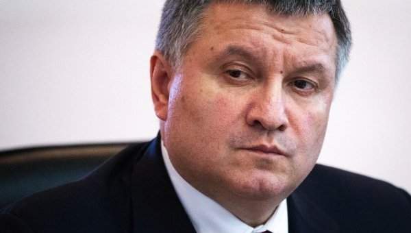 Аваков заявил, что проведение досрочных выборов в стране невозможно