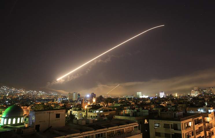 США и Великобритания начали военную операцию против Сирии