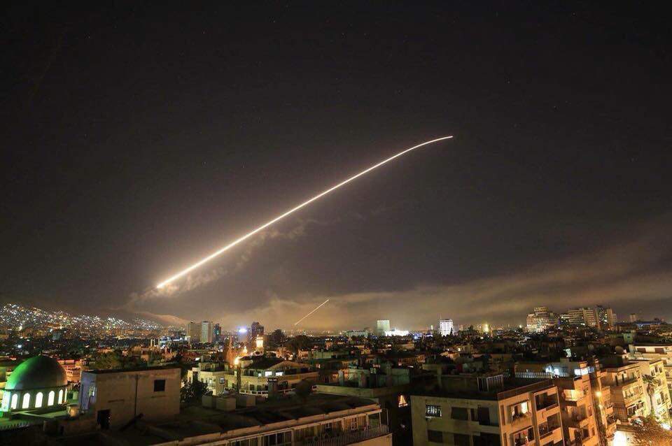 Более 100 ракет было выпущено по объектам в Сирии
