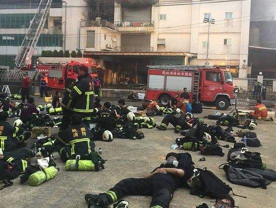 На севере Тайваня страшный пожар на заводе унес жизни 7 человек