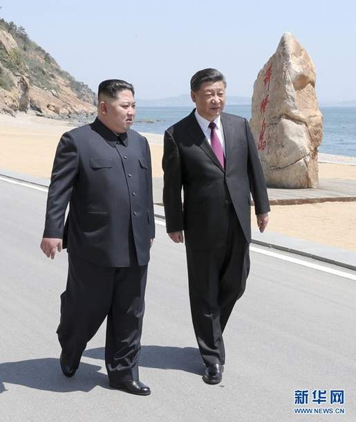 Председатель Китая провел встречу с лидером Северной Кореи (фото)