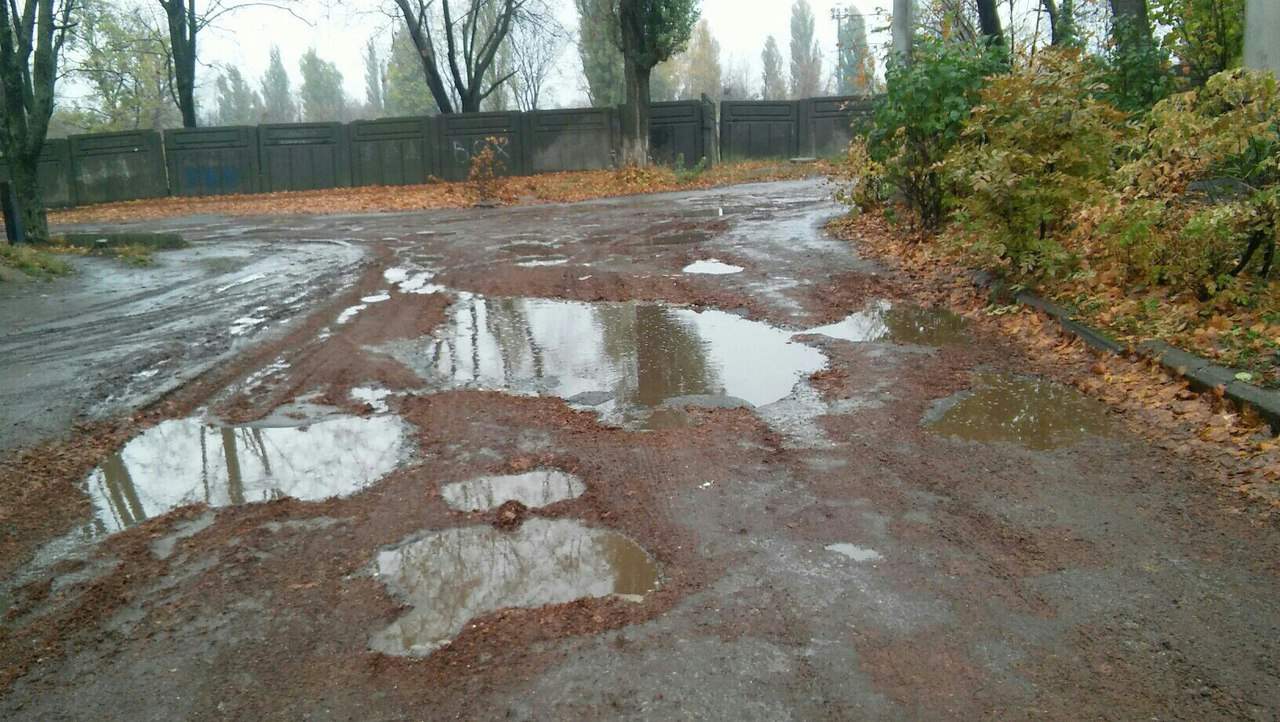 Харьковчане жалуются на ужасное состояние дорог (фото)
