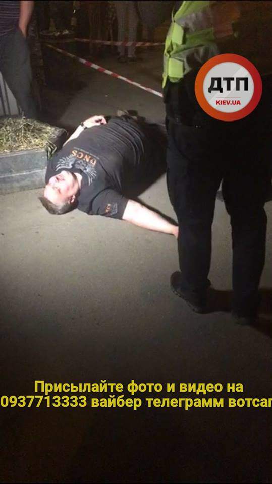 В Киеве на Троещине пьяный водитель на внедорожнике  врезался в дерево и вывалился из авто (фото) 