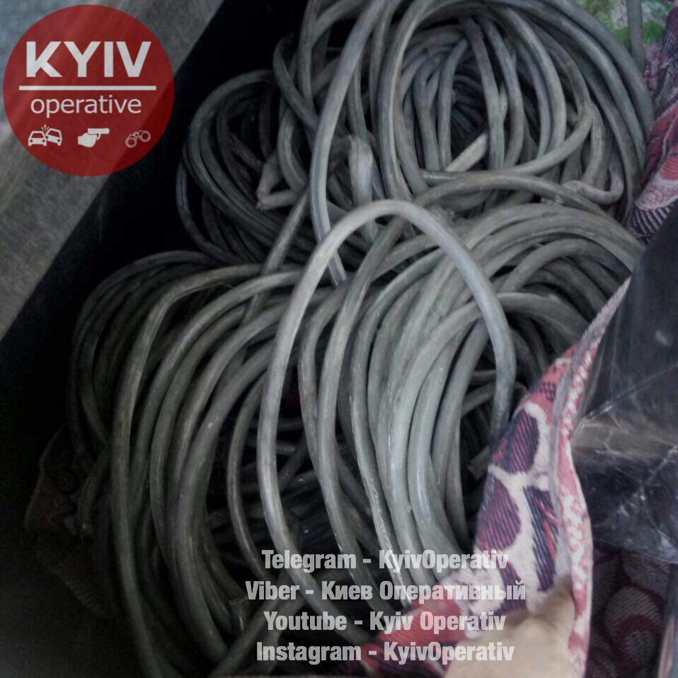 В Киеве в наркотическом состоянии задержали угонщика автомобиля (фото)