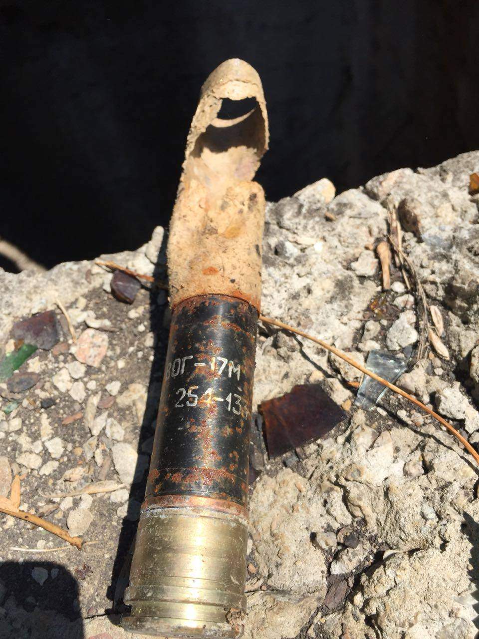 На въезде в Лисичанск обнаружили схрон с боеприпасами