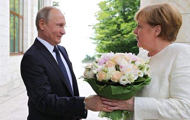 Путин обсудит Украину с Меркель