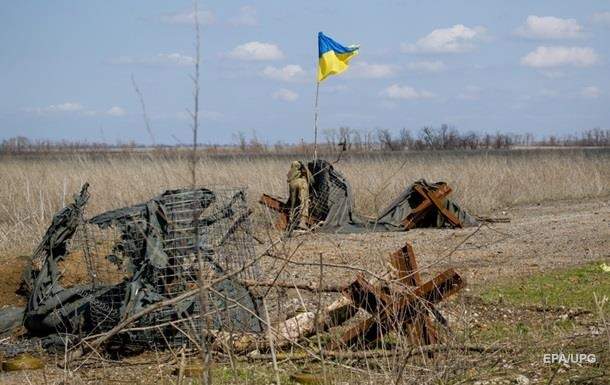 На Донбассе в результате обстрелов погиб украинский военный