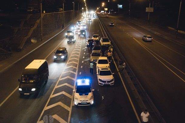 В Киеве столкнулись 7 авто. Есть пострадавшие