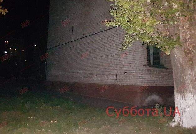 В Запорожской области парень сорвался и упал с 4 этажа