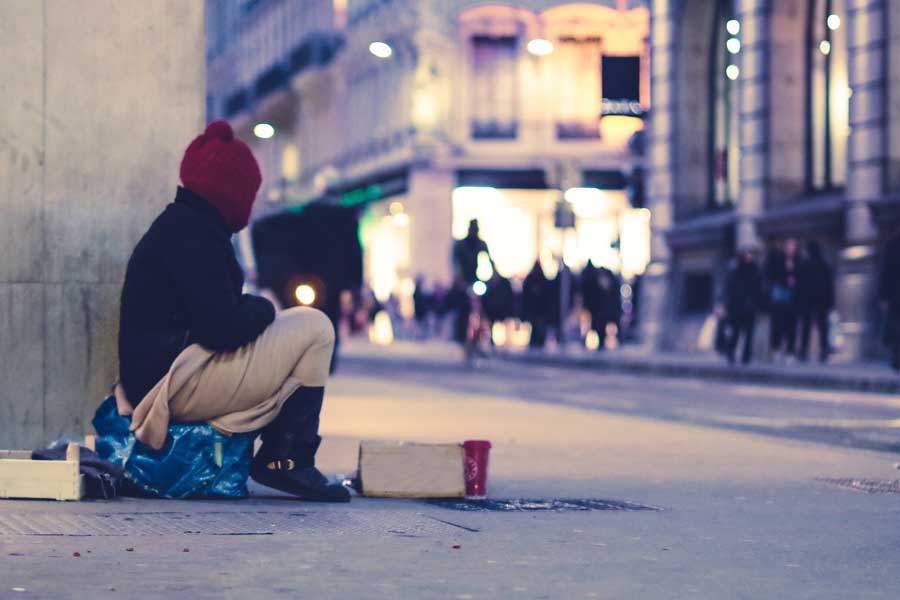 В Венгрии бездомные нарушают закон, если спят на улице