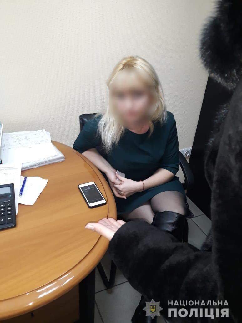 Руководительница банка в Киеве погорела на взятке в почти миллион долларов (фото)
