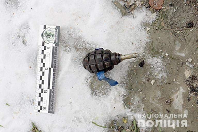 В медуниверситете Ивано-Франковска обнаружили гранату, которая могла сработать в любой момент (фото)