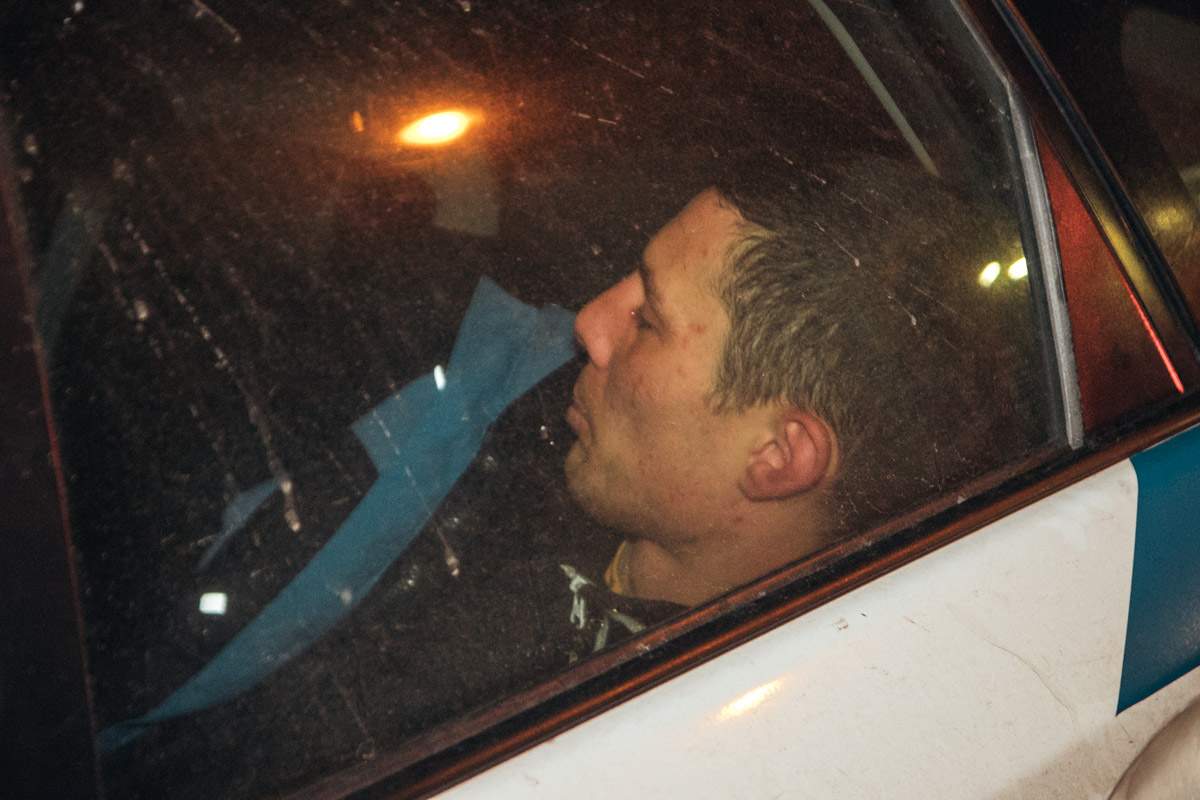В Киеве водитель на огромной скорости протаранил Nissan и угрожал изнасиловать патрульных (видео)