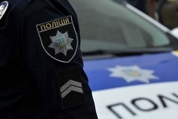 На Буковине трех патрульных полицейских отстранили от должностей - обвиняют во взятках