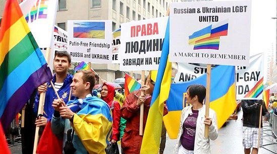 Их нравы: почему Киев пустил в города Украины гей-парады