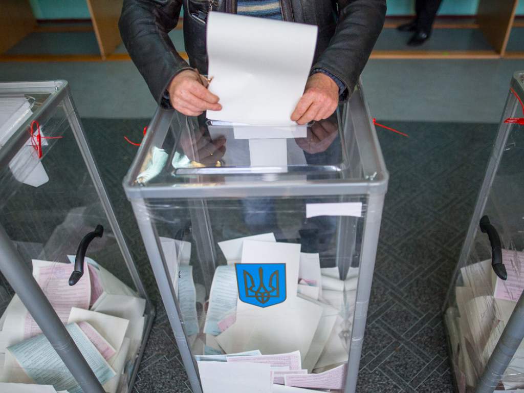 Дмитрий Разумков анонсировал время проведения местных выборов