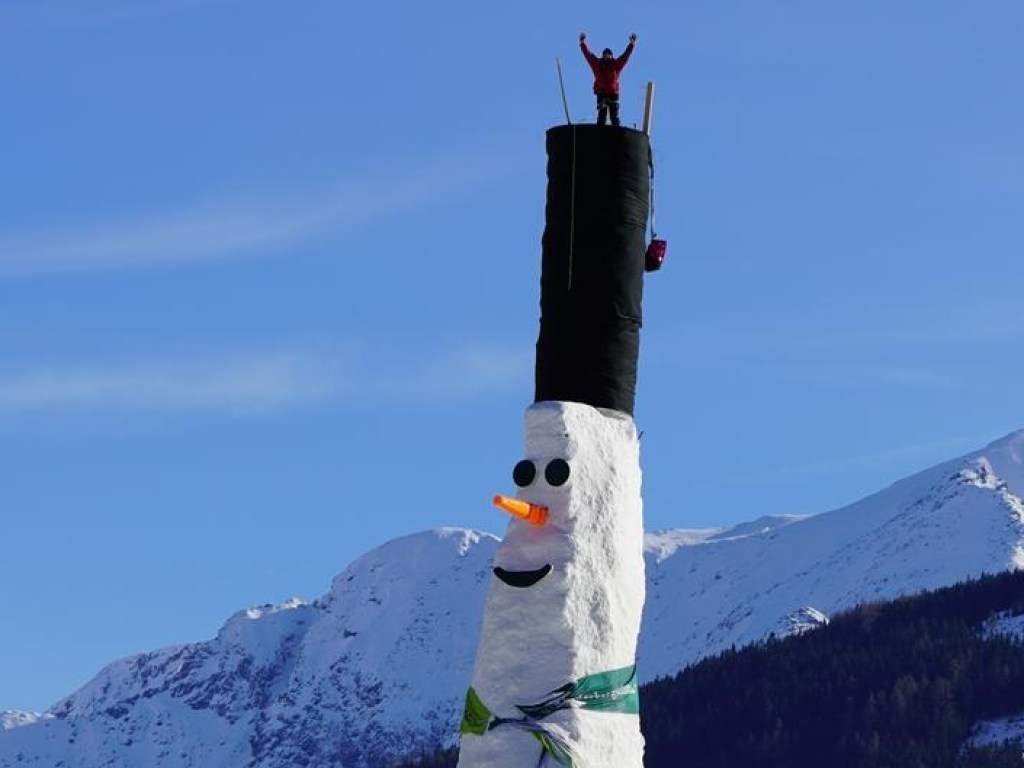 Австрийский снеговик попал в Книгу рекордов Гиннеса из-за своих больших размеров