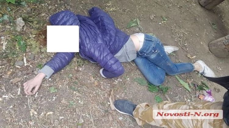 Николаевские врачи пытаются вывести подростка из алкогольной комы