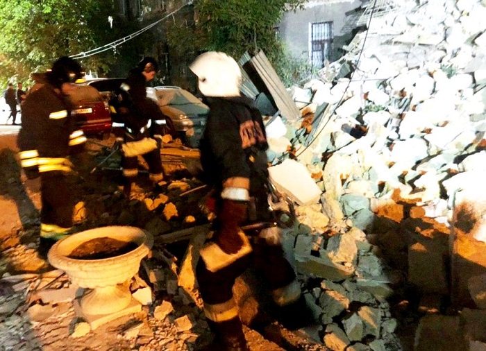 В Одессе ночью обрушилась стена жилого дома