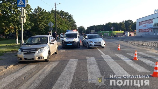 В  Харьковской области полицейские попали в тройное ДТП