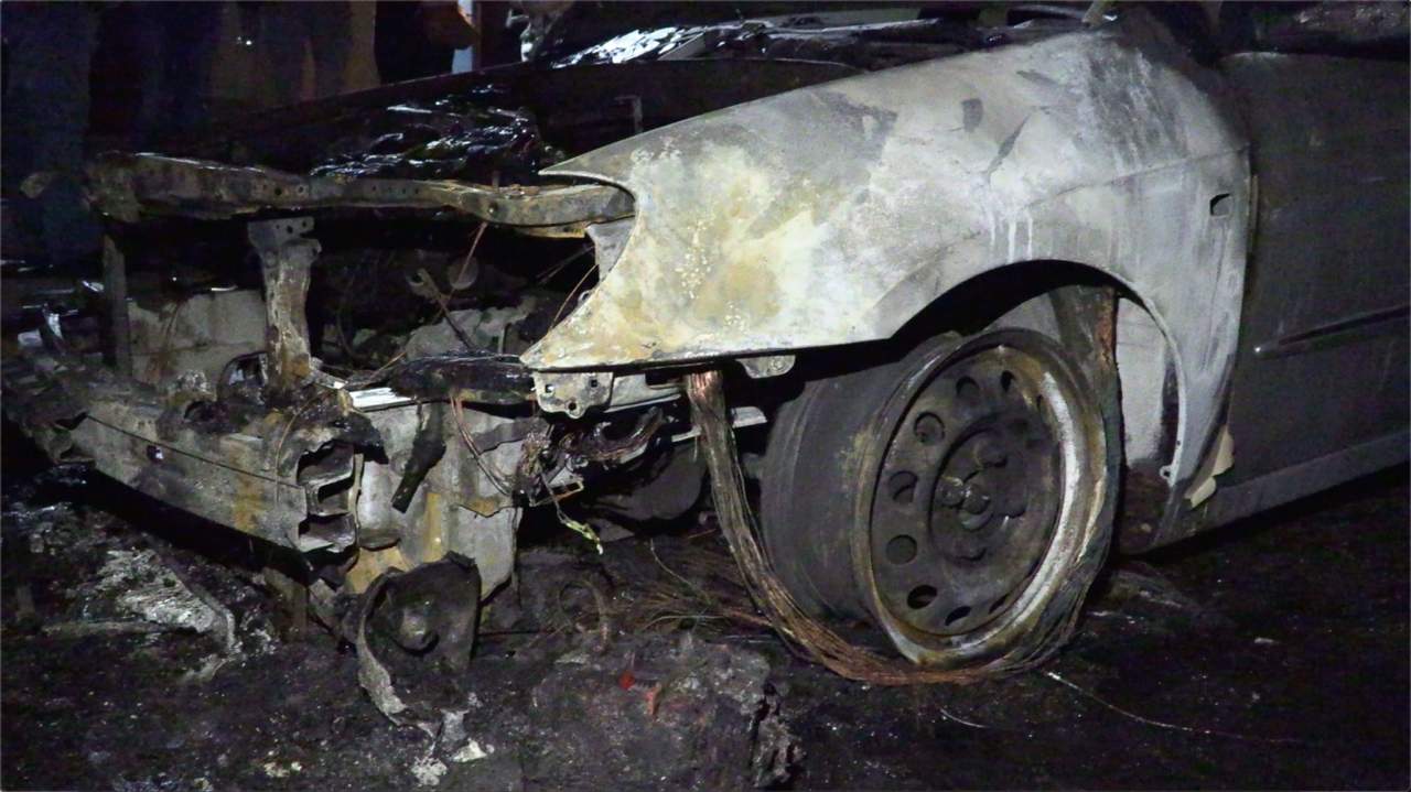 В Киеве подожгли авто журналистам программы "Схемы"