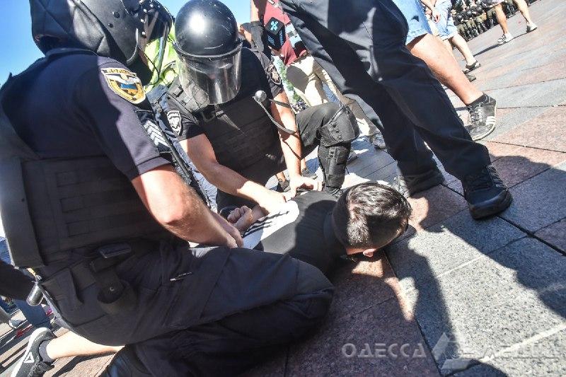 В Одессе произошло нападение националистов на ЛГБТ-парад 