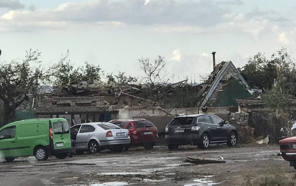 В Херсонской области из-за непогоды были повреждены более 30 жилых домов
