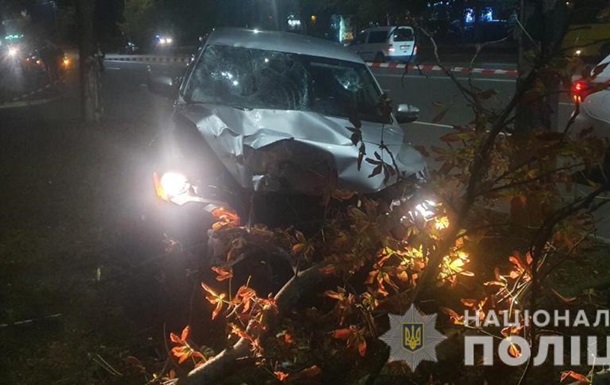 На Киевщине пьяный полицейский сбил двух женщин на пешеходном переходе