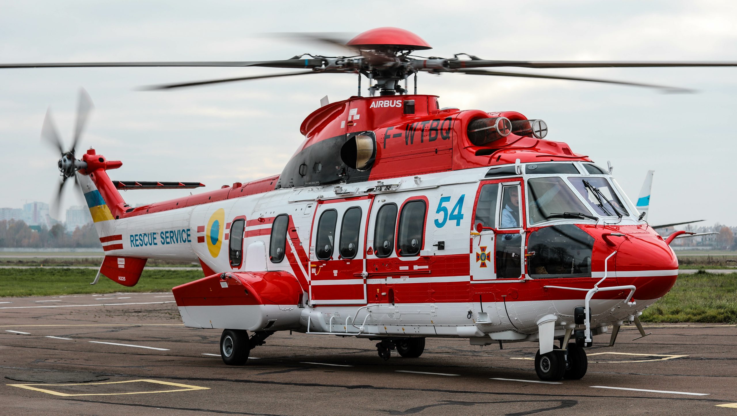 Украина получила новый вертолет от Франции
