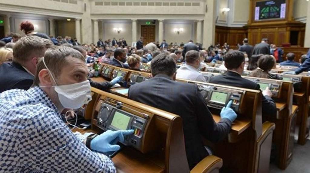 В Раде предлагают внести закон о продлении особого статуса Донбасса