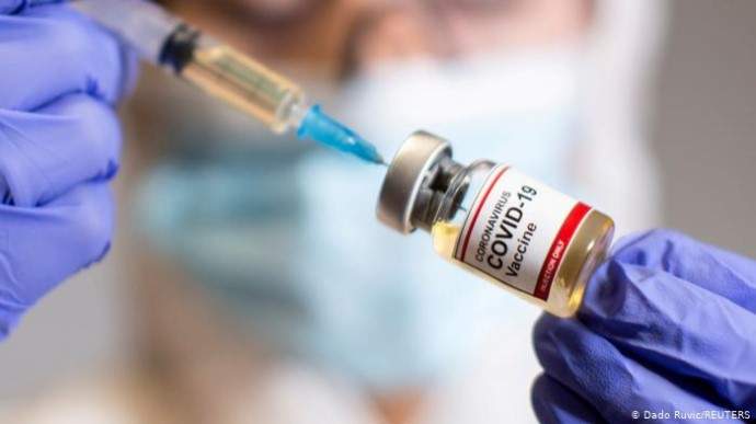 В феврале Украина подпишет договор о поставках еще одной вакцины от COVID-19 (ВИДЕО)