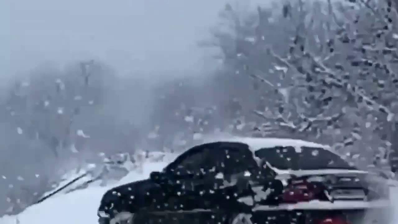 В Одессе по снегу прокатились с ветерком на 
