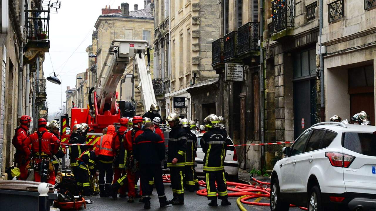 Взрыв во Франции: есть выживший и погибшая (ВИДЕО)