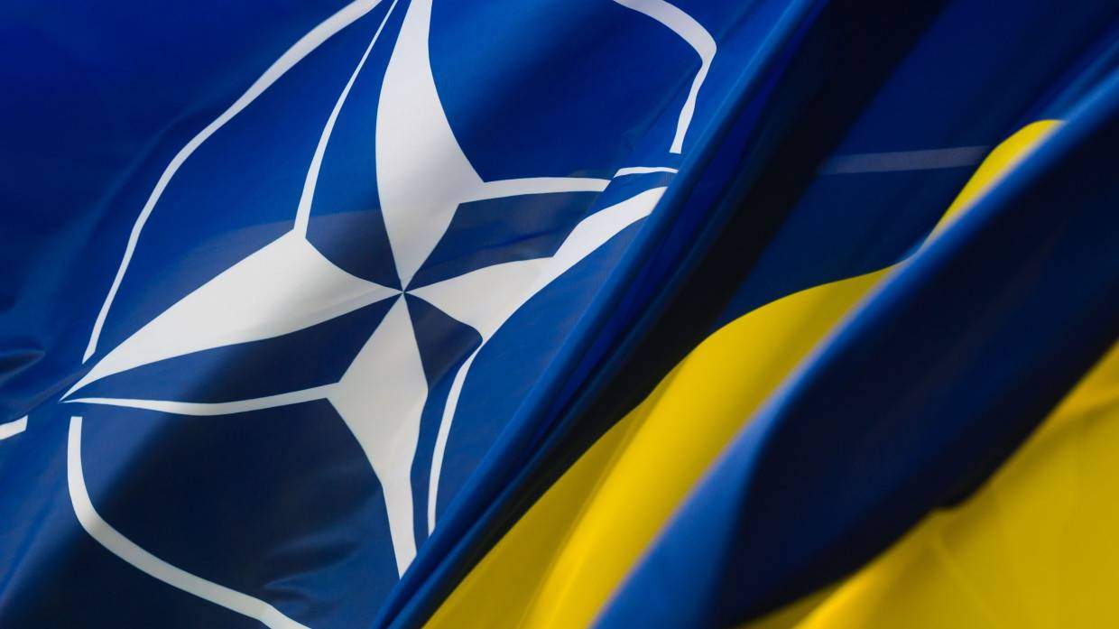 Госсекретарь США: Украина сохраняет перспективы членства в НАТО, но еще много работы