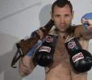 Легендарный украинский боксер покончил с собой